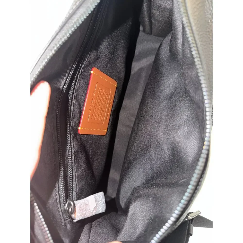 NWT B1-007COACH Finn Crossbody Bag With Pockets Pebble LeatherCCG15GunmetalBlack
